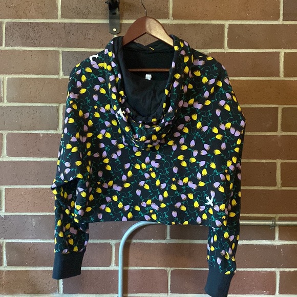 NWOT Adidas cropped floral hoodie - Picture 8 of 8